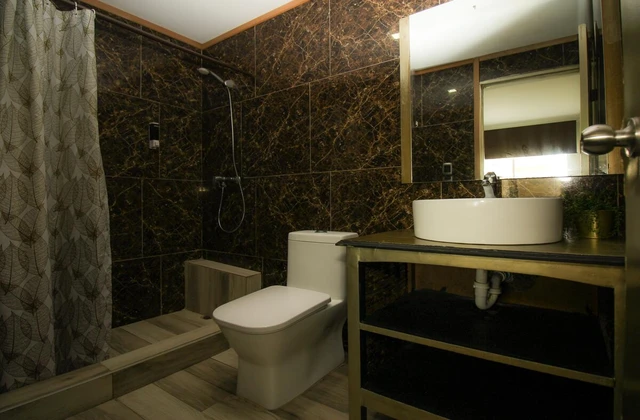 Aparthotel Las Rosas Punta Cana Room Bathroom